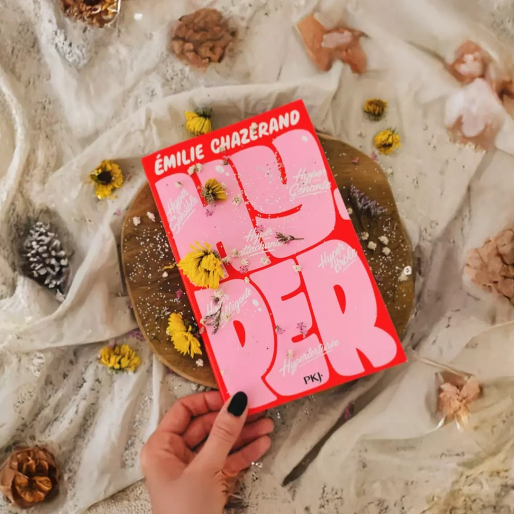 Couverture du roman Hyper d’Émilie Chazerand, un livre intense sur la dépression et le harcèlement scolaire.