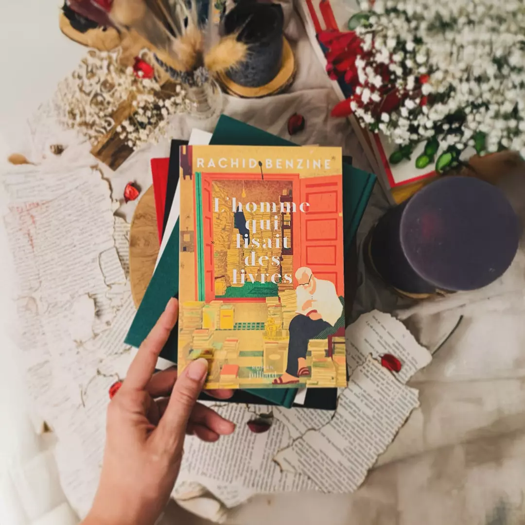 Couverture du roman L’homme qui lisait des livres de Rachid Benzine, éditions Julliard.