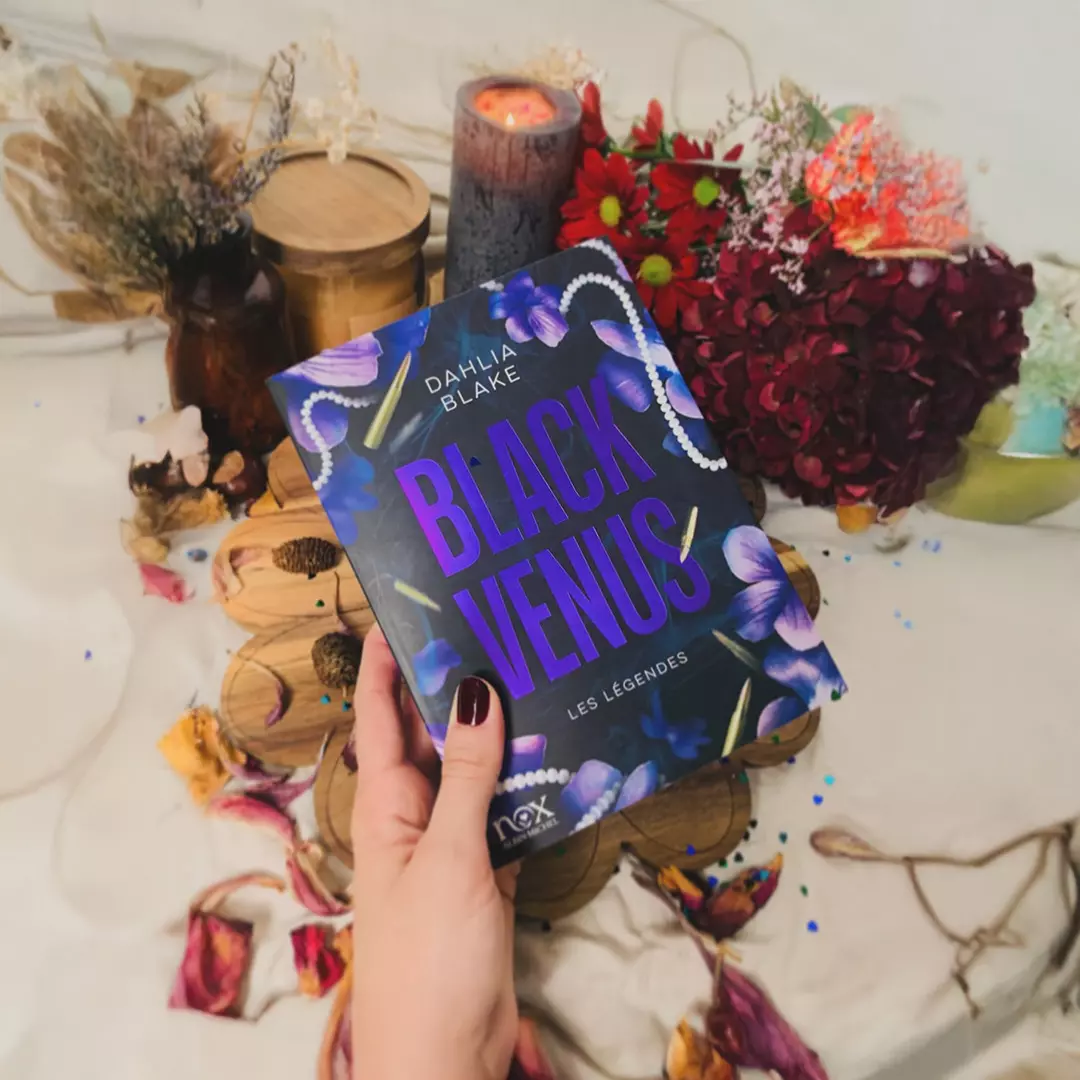 Couverture du roman Black Venus de Dahlia Blake – Éditions Nox, romance féministe et captivante.